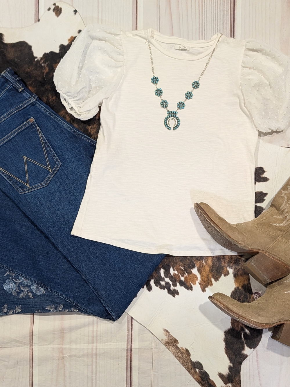 Women’s White Puff Sleeve Tee